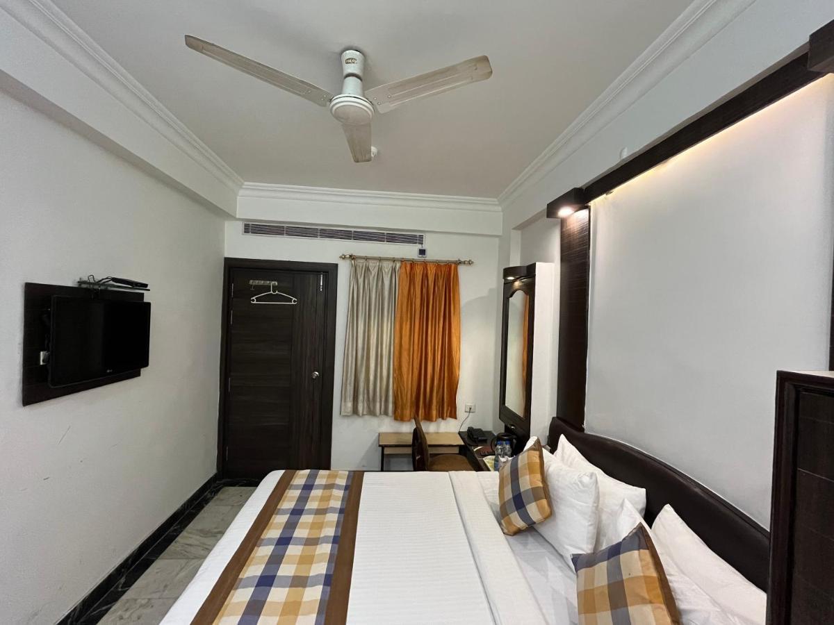 Hotel Moti Palace Агра Екстер'єр фото