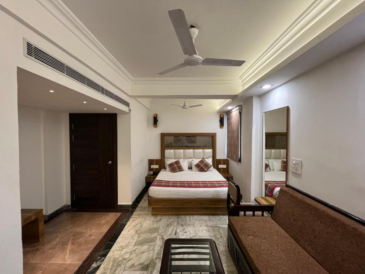 Hotel Moti Palace Агра Екстер'єр фото