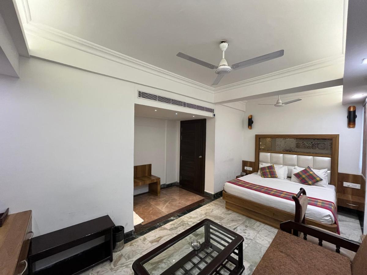 Hotel Moti Palace Агра Екстер'єр фото