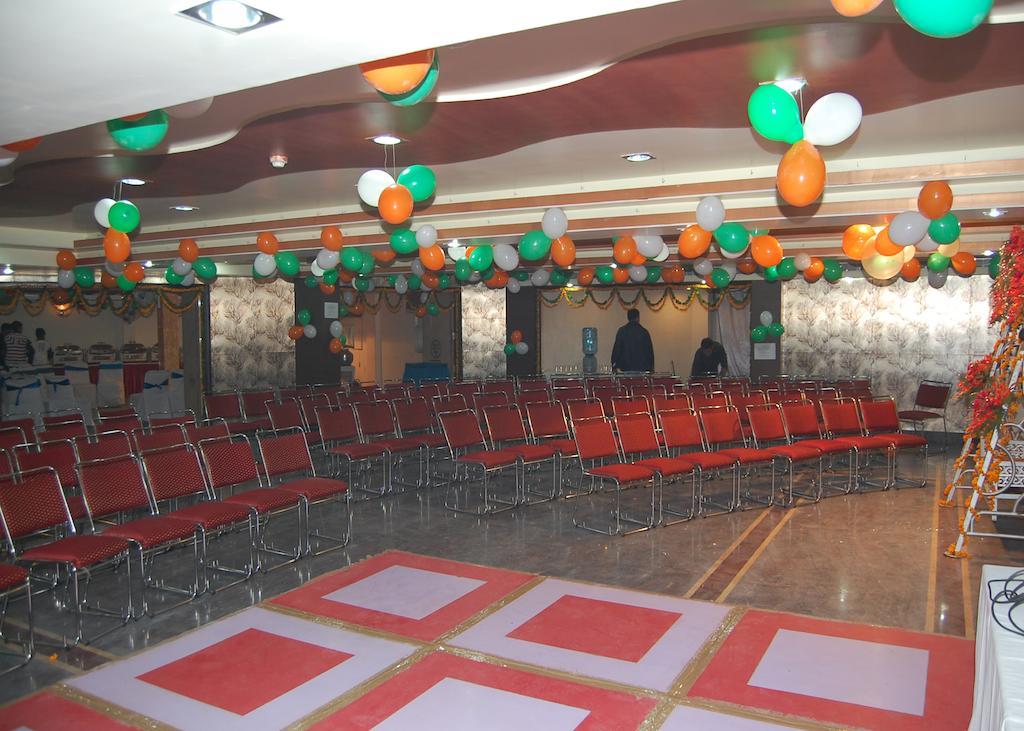 Hotel Moti Palace Агра Екстер'єр фото