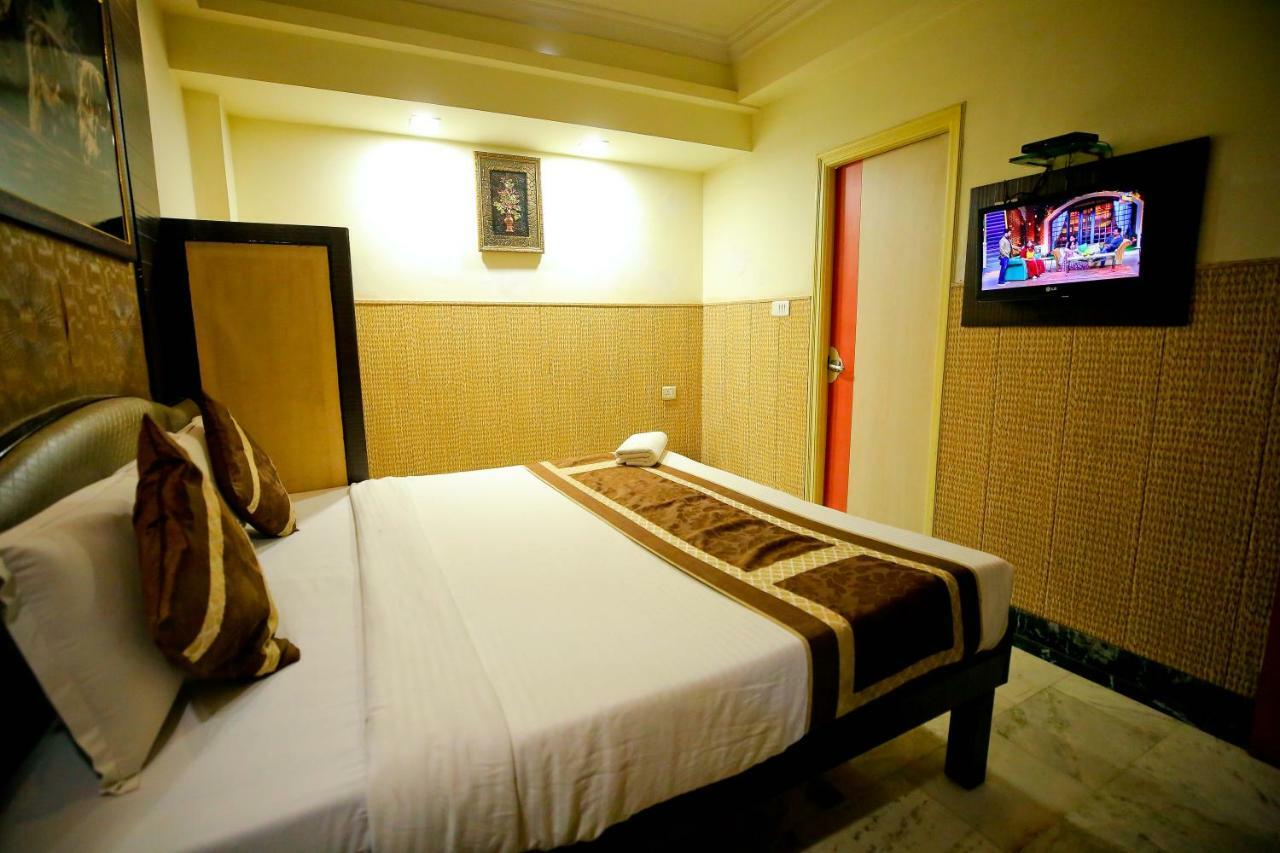 Hotel Moti Palace Агра Екстер'єр фото