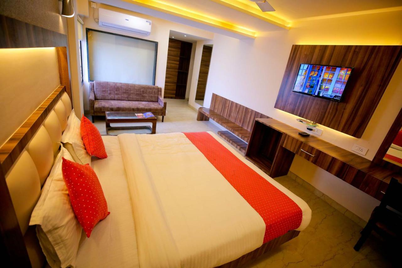 Hotel Moti Palace Агра Екстер'єр фото