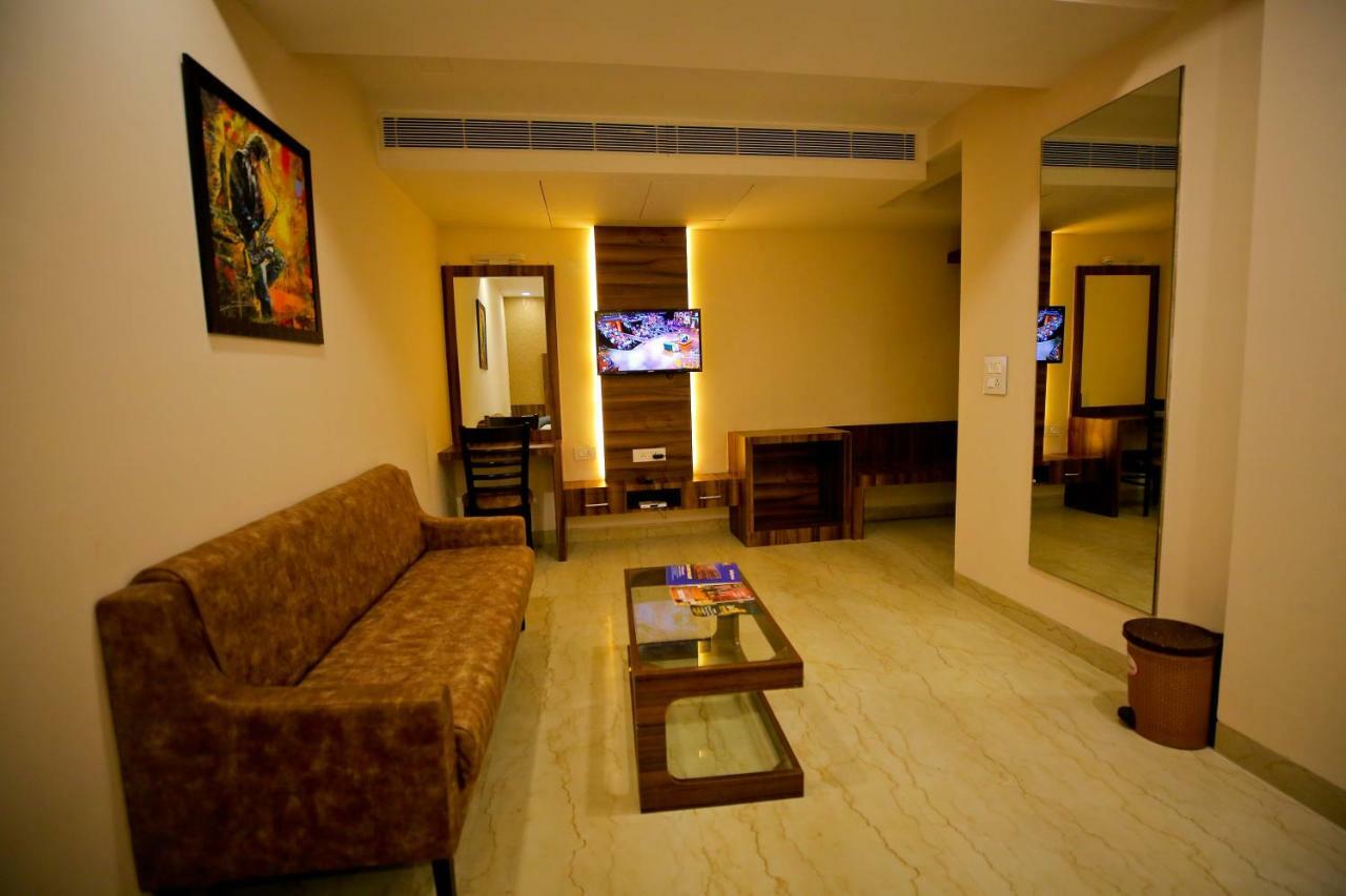 Hotel Moti Palace Агра Екстер'єр фото